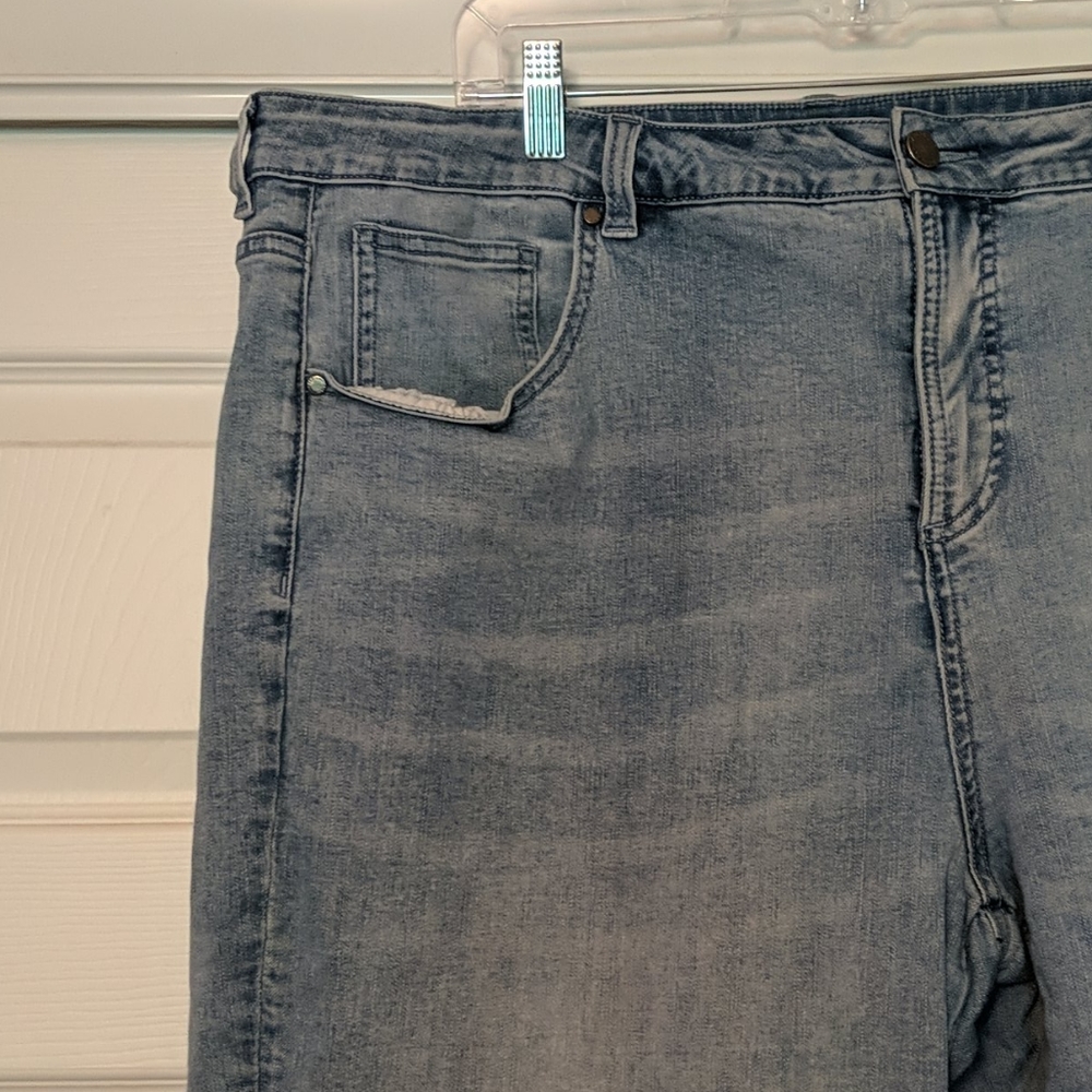 Universal Standard mom jeans